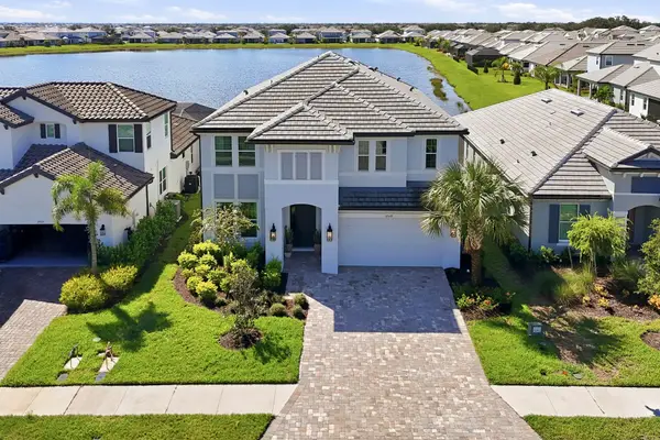 17539 Savory Mist Circle, LAKEWOOD RANCH, FL 34211