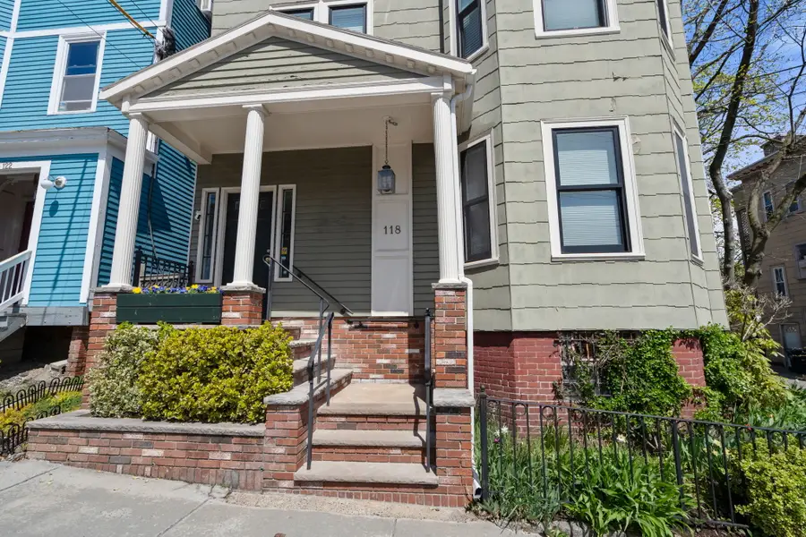 118 Kinnaird St #2, Cambridge, MA 02139 - #3