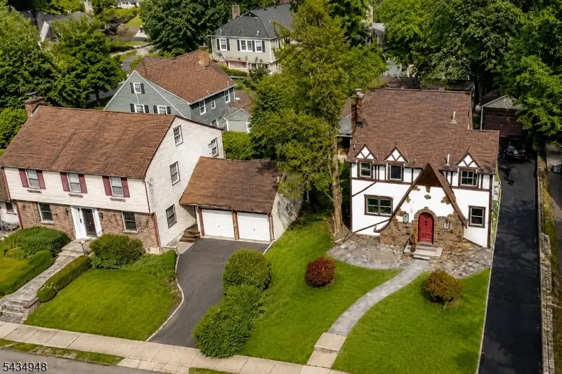 6 Norfolk, Maplewood, NJ 07040 - #3