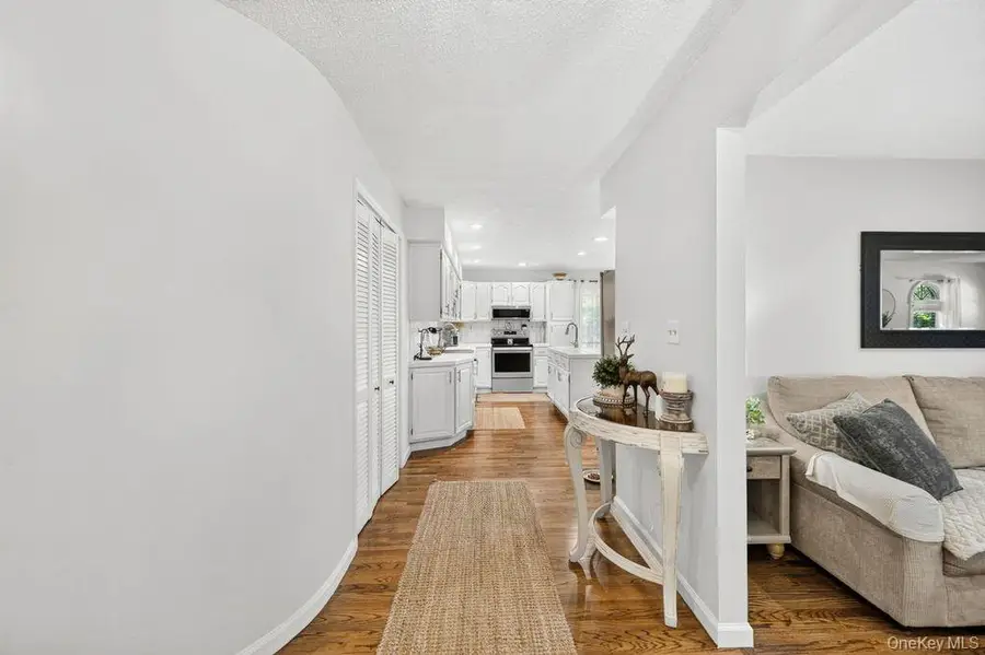 24 Bauer Avenue, Manorville, NY 11949 - #3
