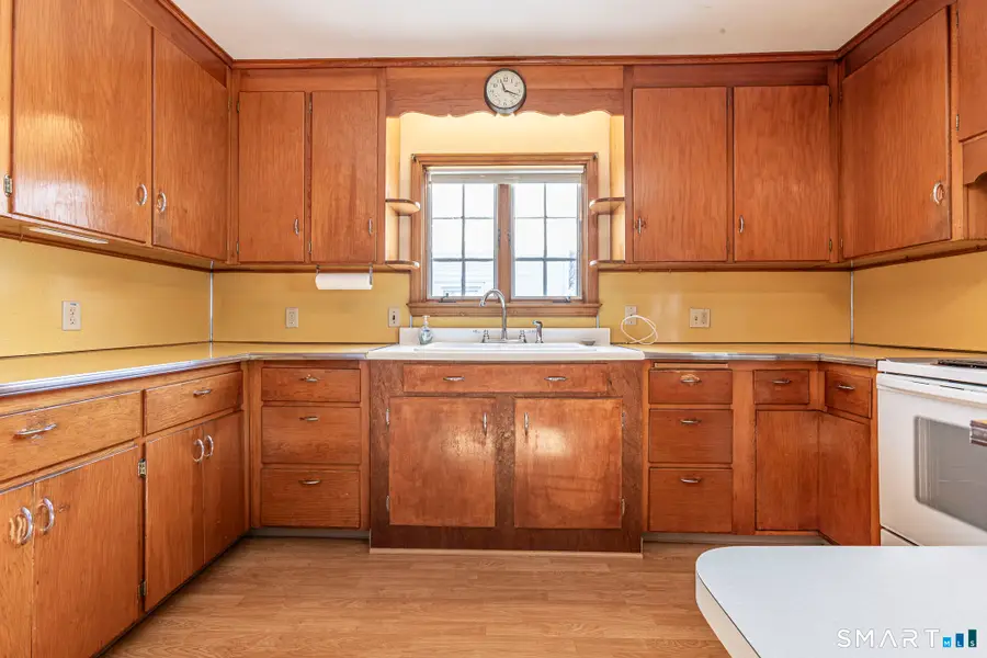 25 Nesbit Avenue, West Hartford, CT 06119 - #3