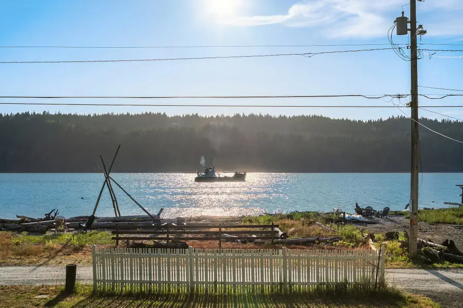 27830 Manzanita Beach Road Sw, Vashon, WA 98070 - #3
