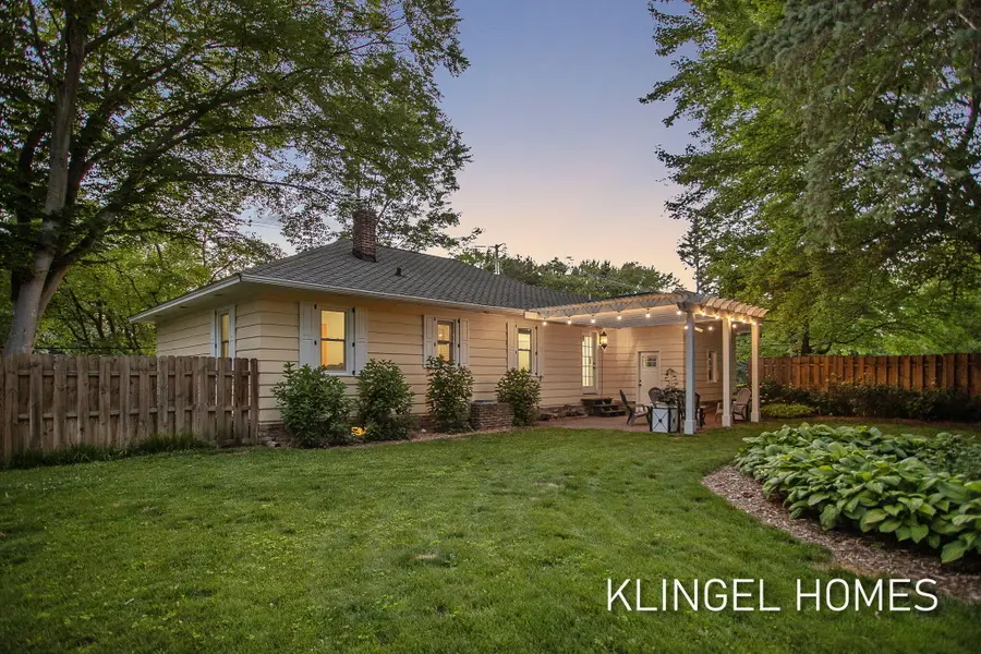 17586 168th Avenue, Spring Lake, MI 49456 - #3