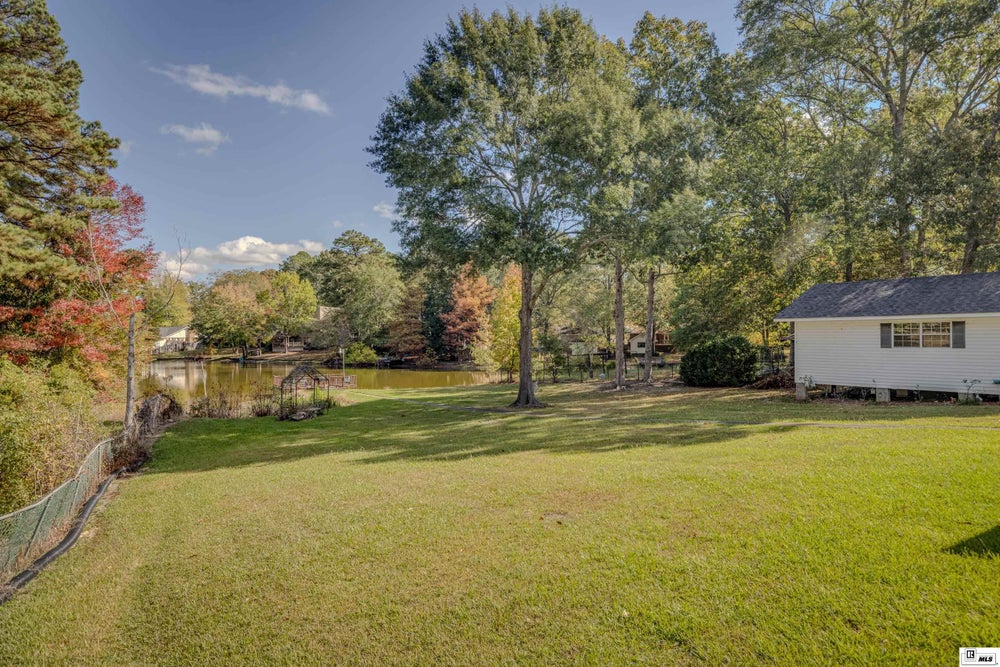 211 Comanche Trail, West Monroe, LA 71291 BHGRE