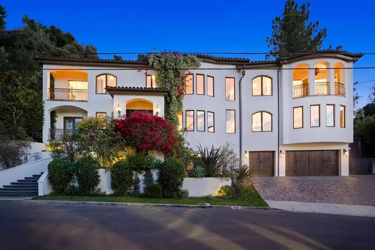 10940 Terryview Drive, Studio City, CA 91604 - Image #1