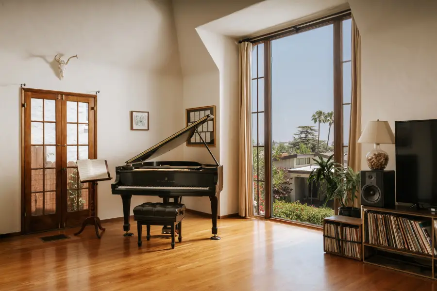 1937 Myra Avenue, Los Angeles, CA 90027 - #2