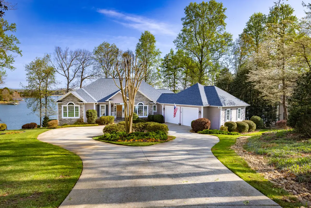 138 South Oak Pointe Drive, Seneca, SC 29672 - #1