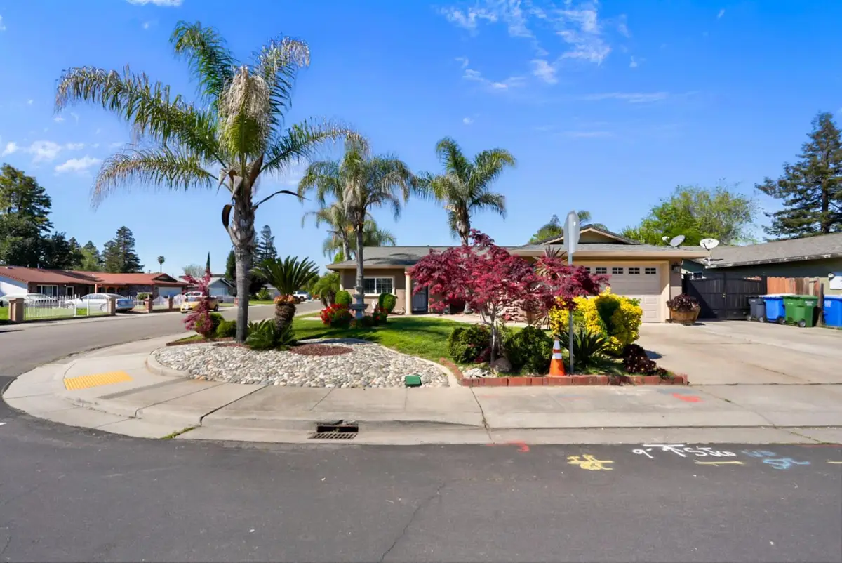 19181 Frank Court, Woodbridge, CA 95258 - #1