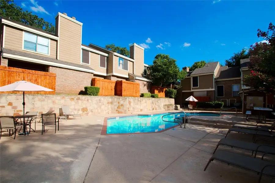 2121 Park Willow Lane #C, Arlington, TX 76011 - #3