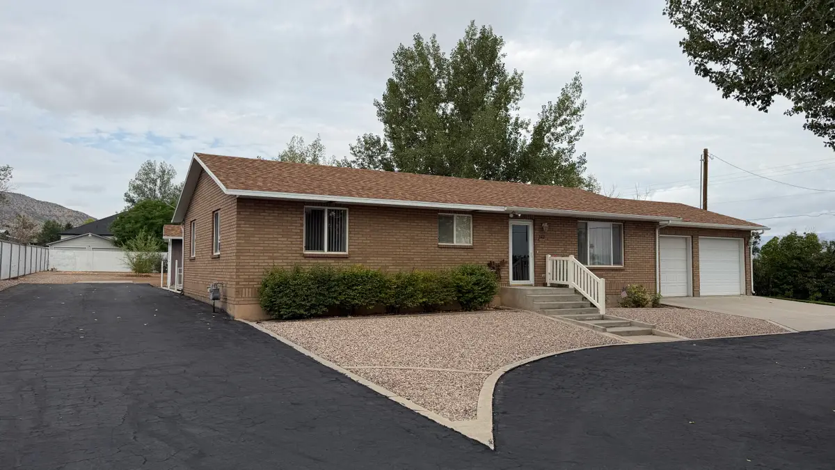512 S 2500 W, Vernal, UT 84078 - #1