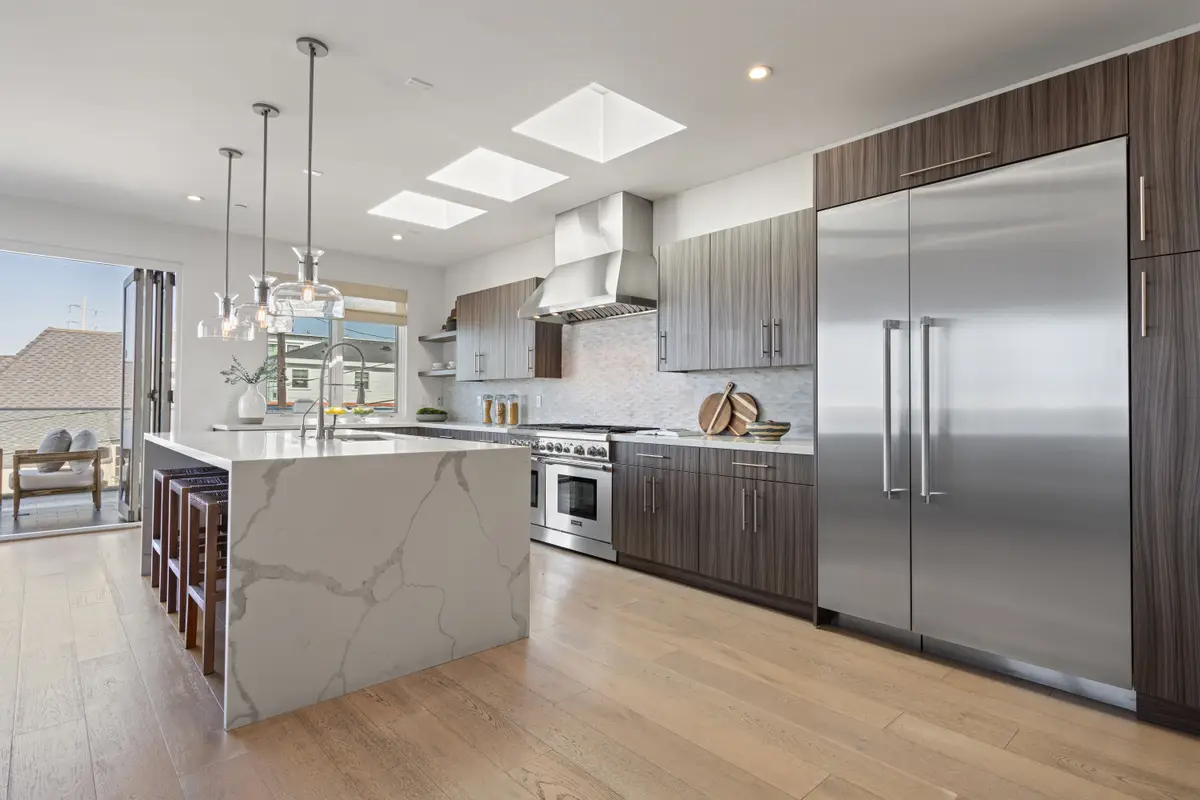 320 35th Street, Manhattan Beach, CA 90266 - Image #1