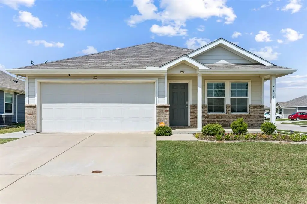 5202 Finbrooke Drive, Princeton, TX 75407 - Image #1