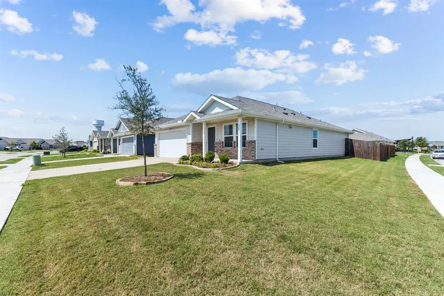 5202 Finbrooke Drive, Princeton, TX 75407 - Image #2