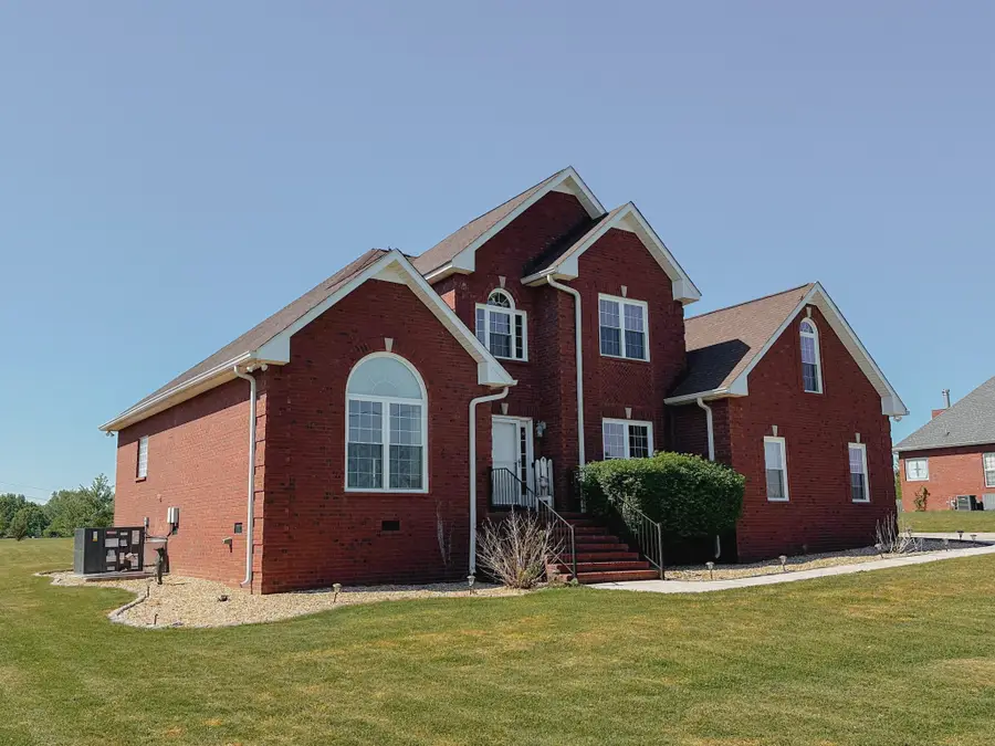 98 Aberdeen Ave, Hillsboro, TN 37342 - #3