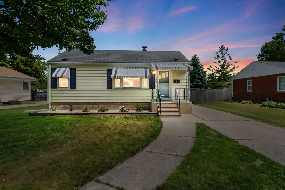 7925 46th Ave, Kenosha, WI 53142 - #1