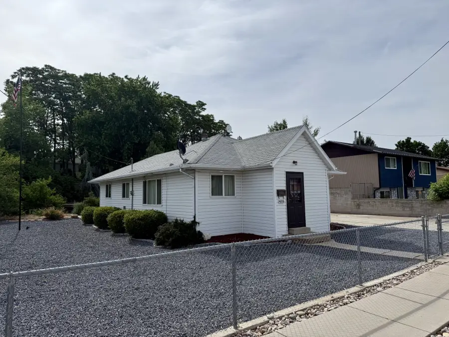 4806 S 2500 W, Roy, UT 84067 - #2