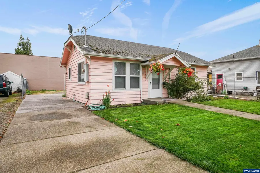 145  Ecols St N, Monmouth, OR 97361 - #3
