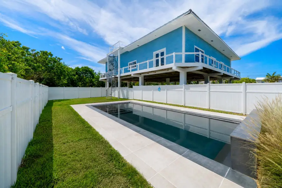 235 Tropical Avenue, Marathon, FL 33050 - #2