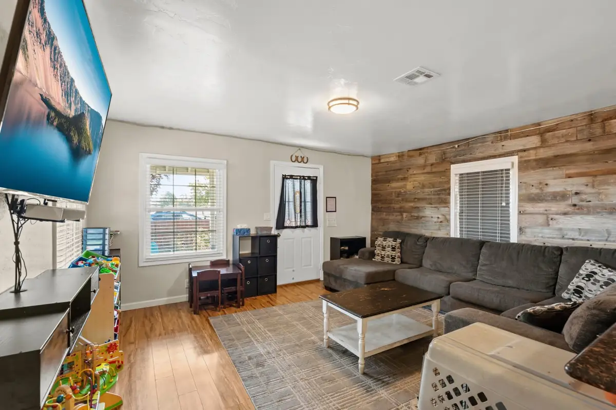 761 Hazel Street, Central Point, OR 97502 - #1