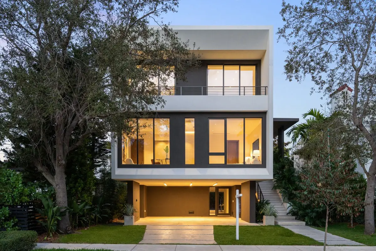 3551 Crystal Ct, Miami, FL 33133 - #1