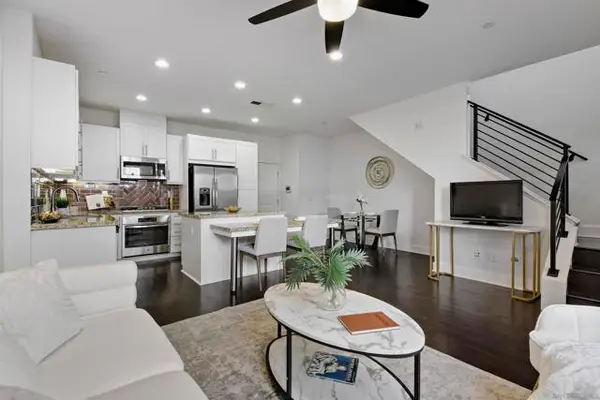 2624 Aperture Cir, San Diego, CA 92108