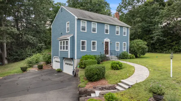 4 Blueberry Lane, Norfolk, MA 02056