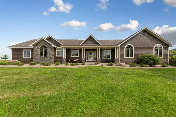 13461 SW 72nd Avenue, New Richland, MN 56072