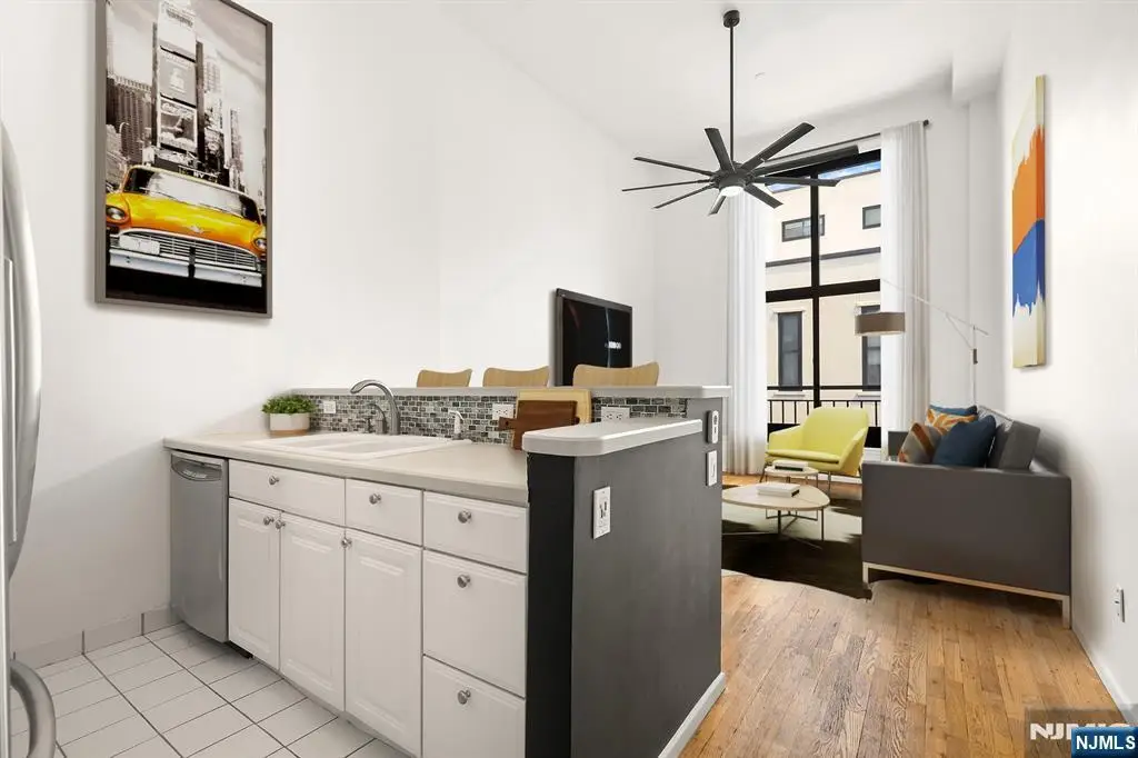 518-536 Gregory A425, Weehawken, NJ 07086 - #1