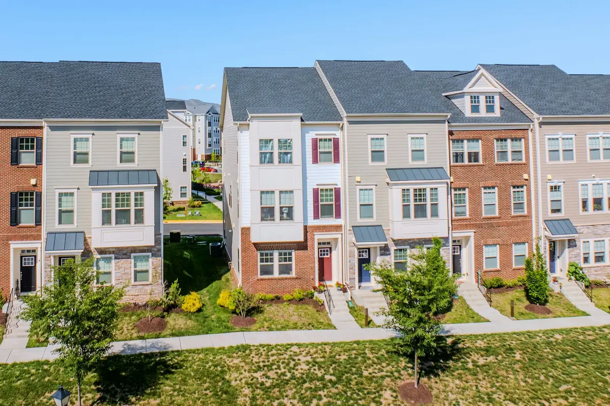 813 Sawback Sq Ne, Leesburg, VA 20176 - #1