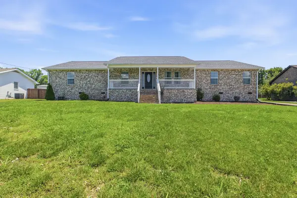 505 Stonehenge Dr, Lebanon, TN 37090