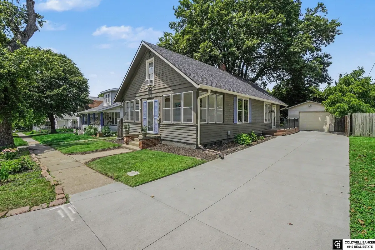 4818 Poppleton Avenue, Omaha, NE 68106 - #1
