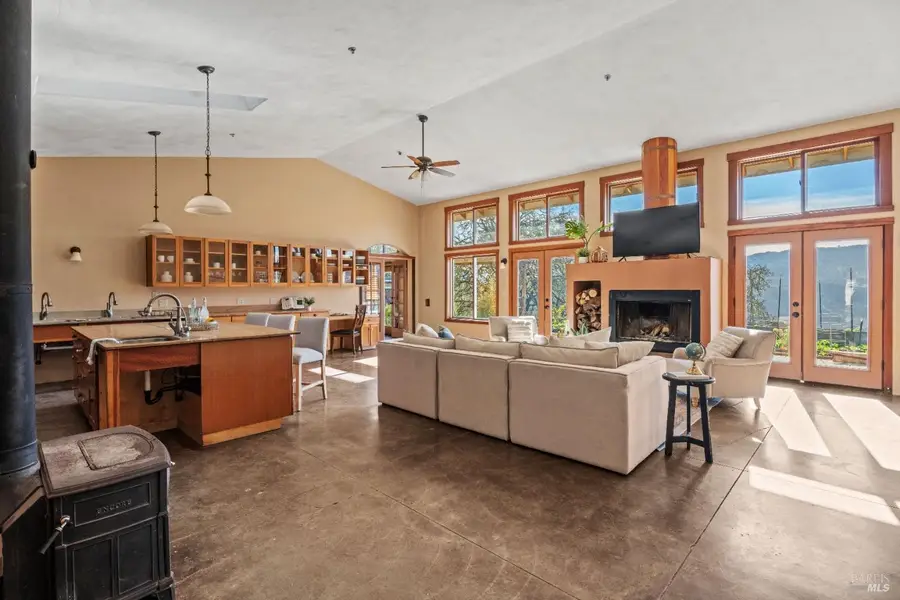4300 Young Creek Road, Ukiah, CA 95482 - Image #2
