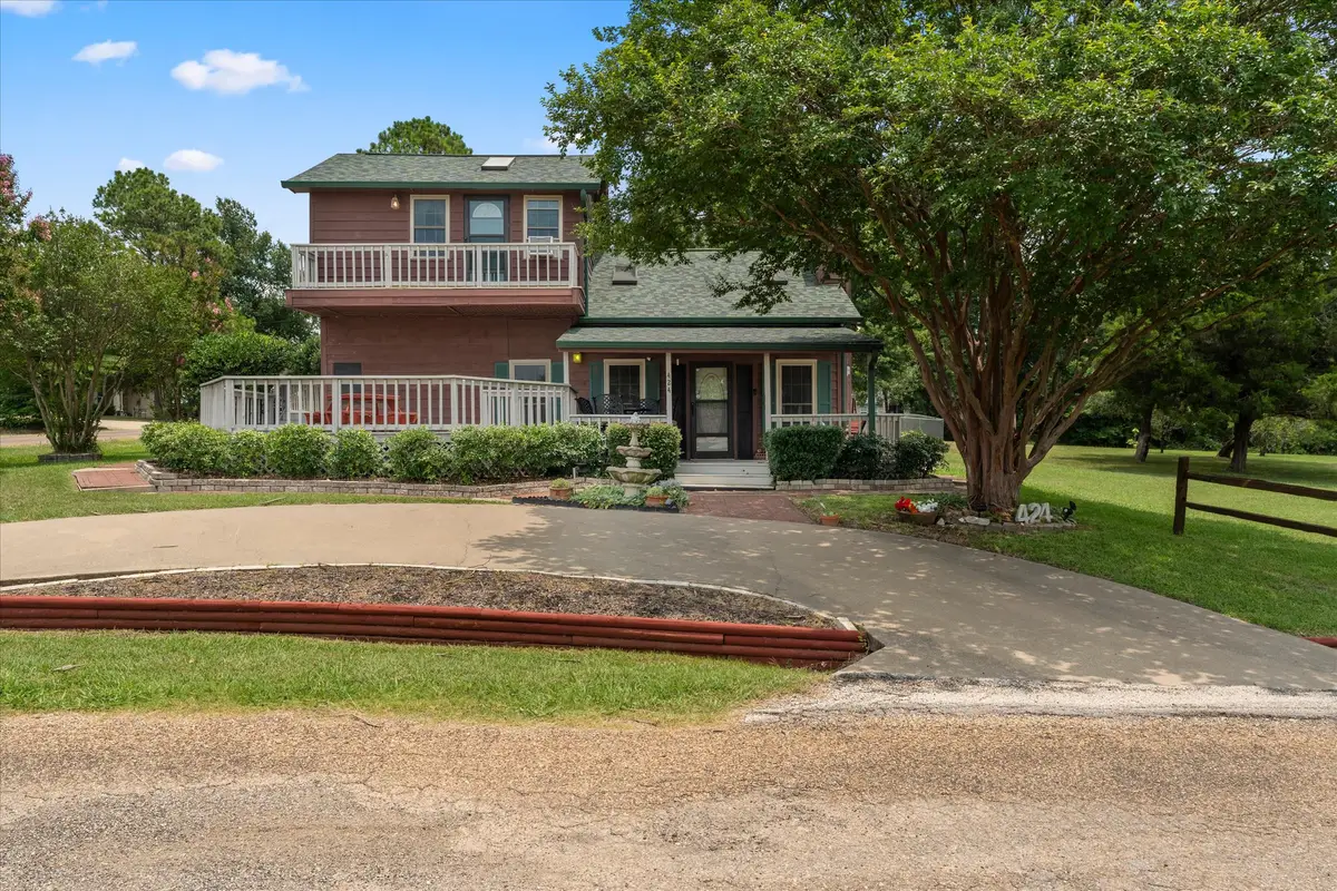 424 Lagoon Drive, Gun Barrel City, TX 75156 - #1