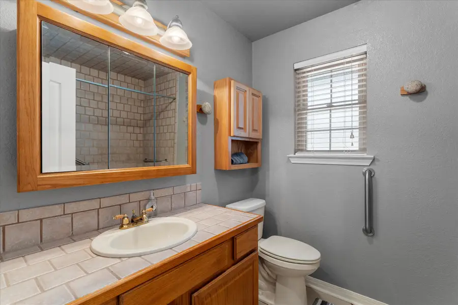 424 Lagoon Drive, Gun Barrel City, TX 75156 - #2