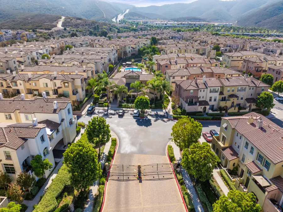 404 Almond Road, San Marcos, CA 92078 - Image #2