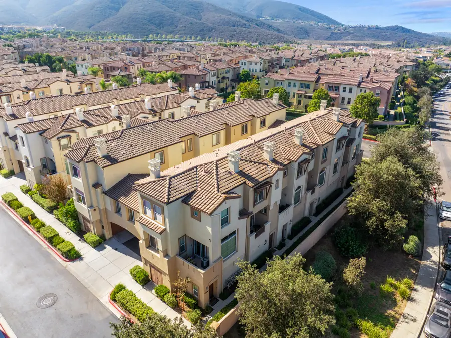 404 Almond Road, San Marcos, CA 92078 - Image #3