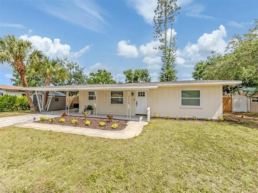 929 Cypress Avenue, Venice, FL 34285 - #2