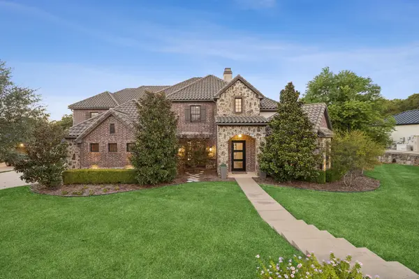 236 Summer Tanager Lane, Heath, TX 75032