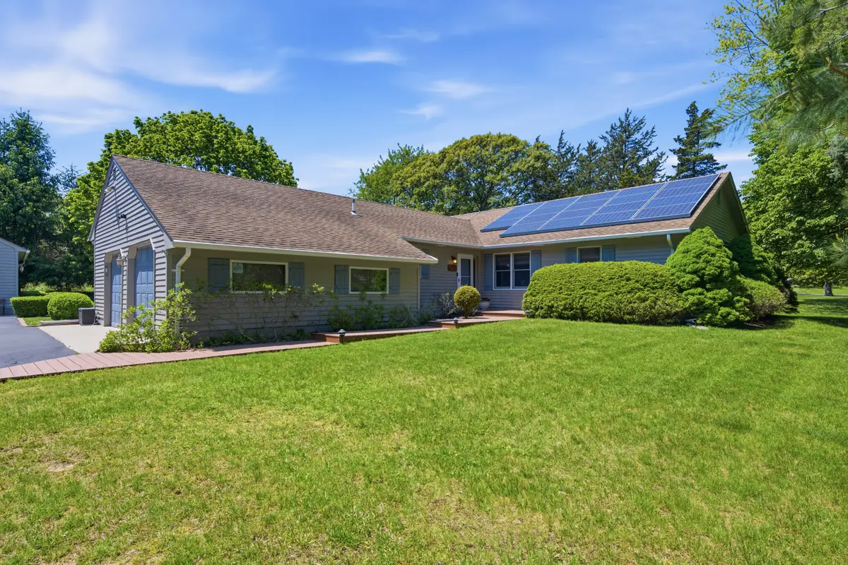 11 Mimosa Place, Shelter Island, NY 11964 - #1