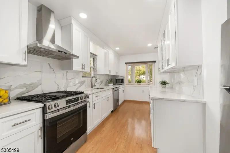 86 Camden Rd, Parsippany Troy Hills, NJ 07054 - Image #2