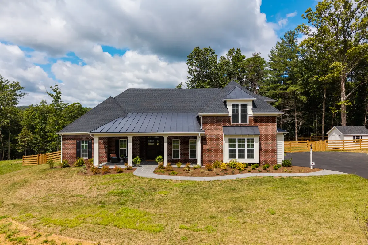 240 Campbell Rd, Keswick, VA 22947 - Image #1