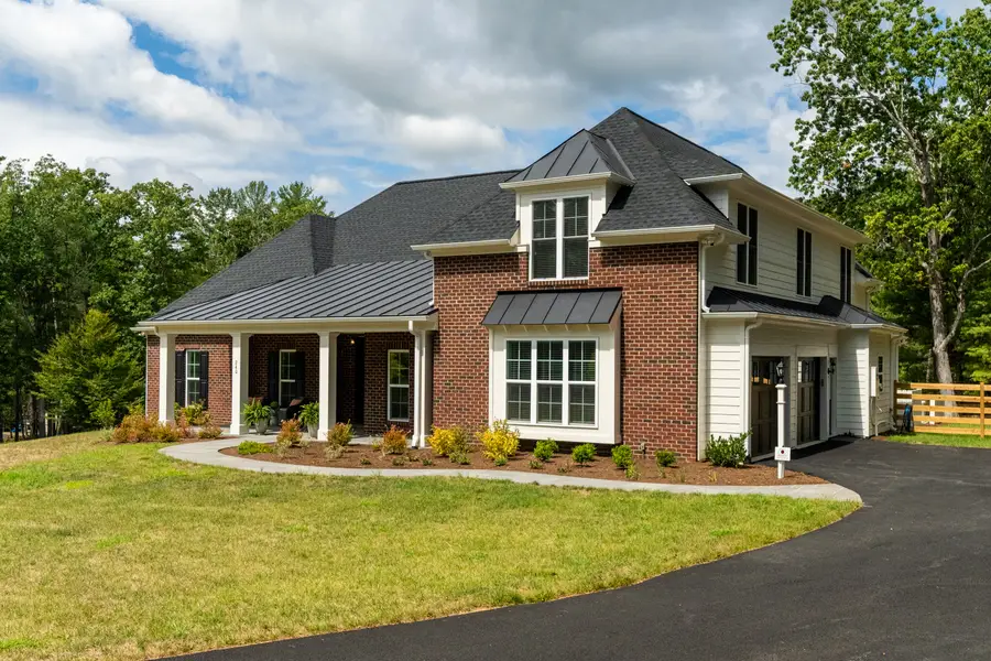 240 Campbell Rd, Keswick, VA 22947 - Image #2