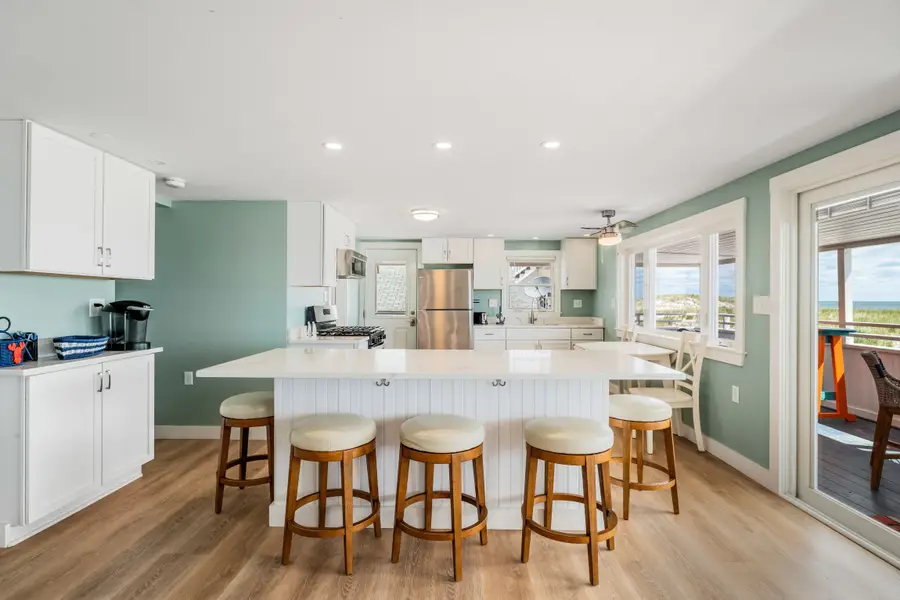 27 Concord Avenue, Hampton, NH 03842 - #2