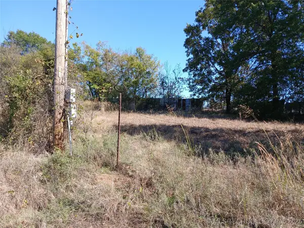 ---- N Arthur Ct, Hamilton, IN 46742