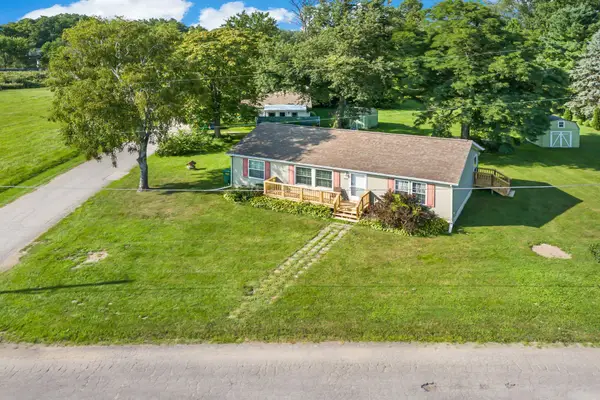 7917 N Blackhawk, Rolling Prairie, IN 46371