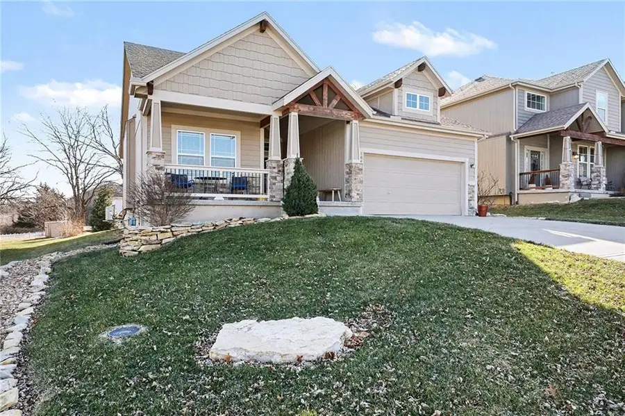 1040 N Sumac Street, Olathe, KS 66061 - Image #2