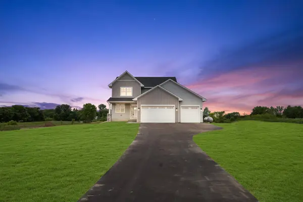 18805 Scenic Way, Shafer, MN 55074