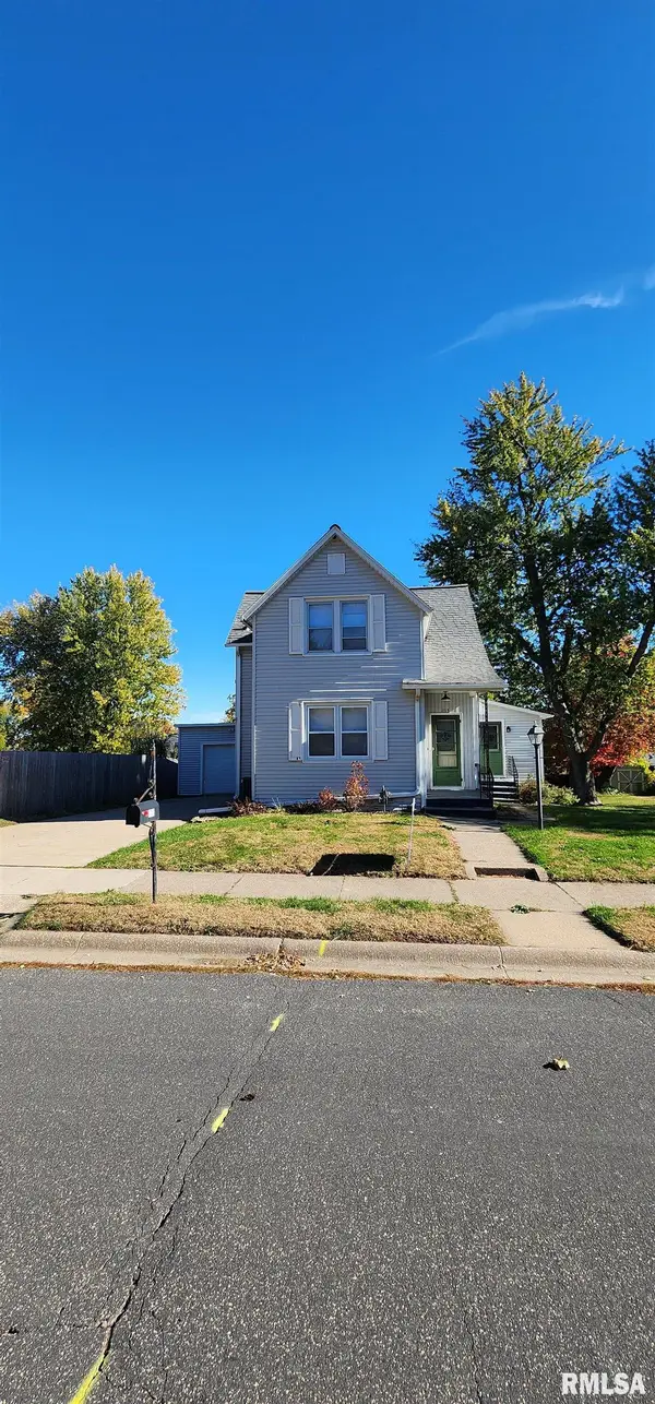 1713 5th Street N, Clinton, IA 52732