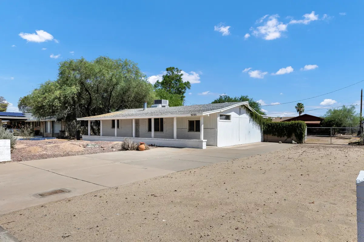 3235 E Sunnyside Lane E, Phoenix, AZ 85032 - #1