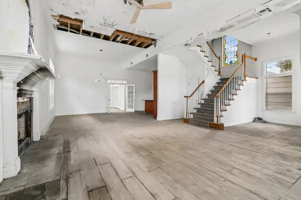 1010 W Chateau Lafitte Drive, Kenner, LA 70065